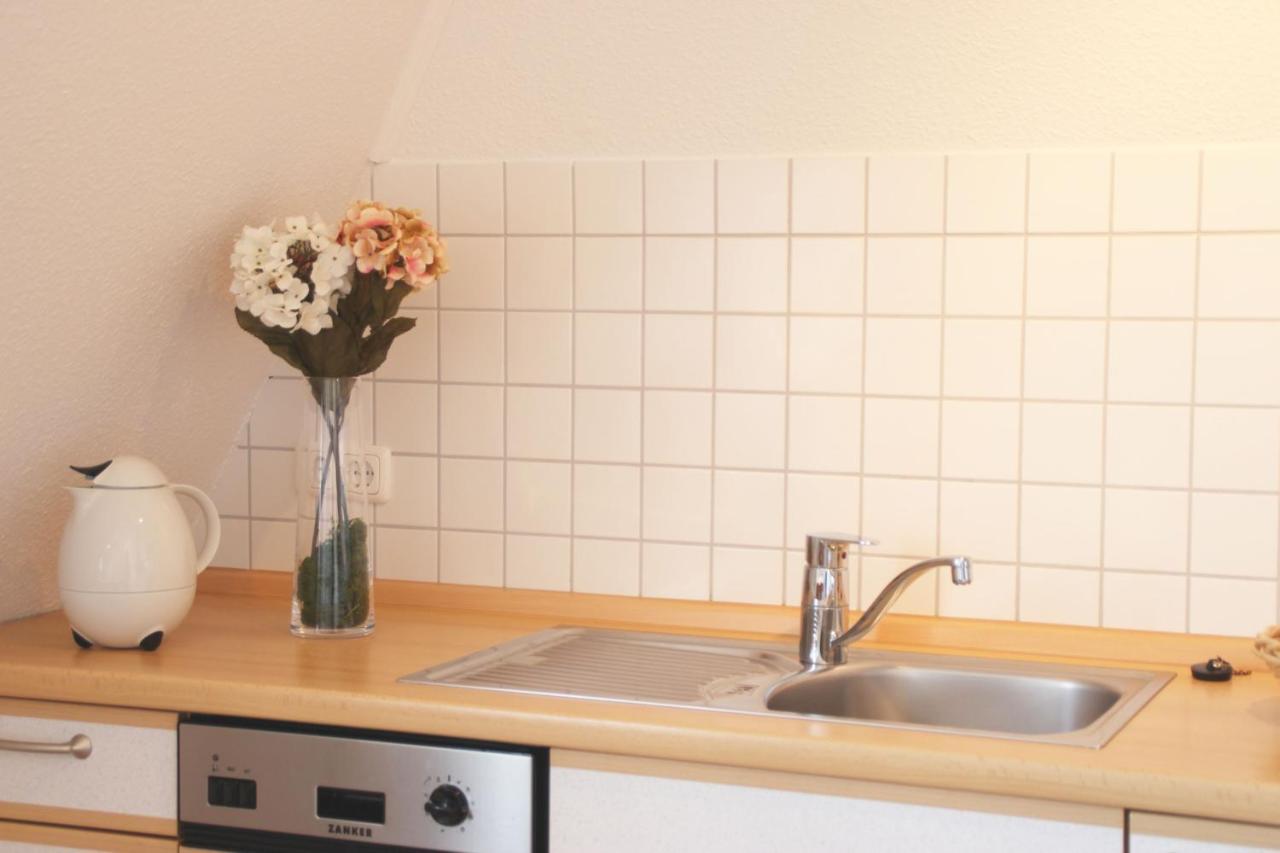 Hafenhaeuser Breege - Ferienwohnung 9 Strandlaeufer Extérieur photo
